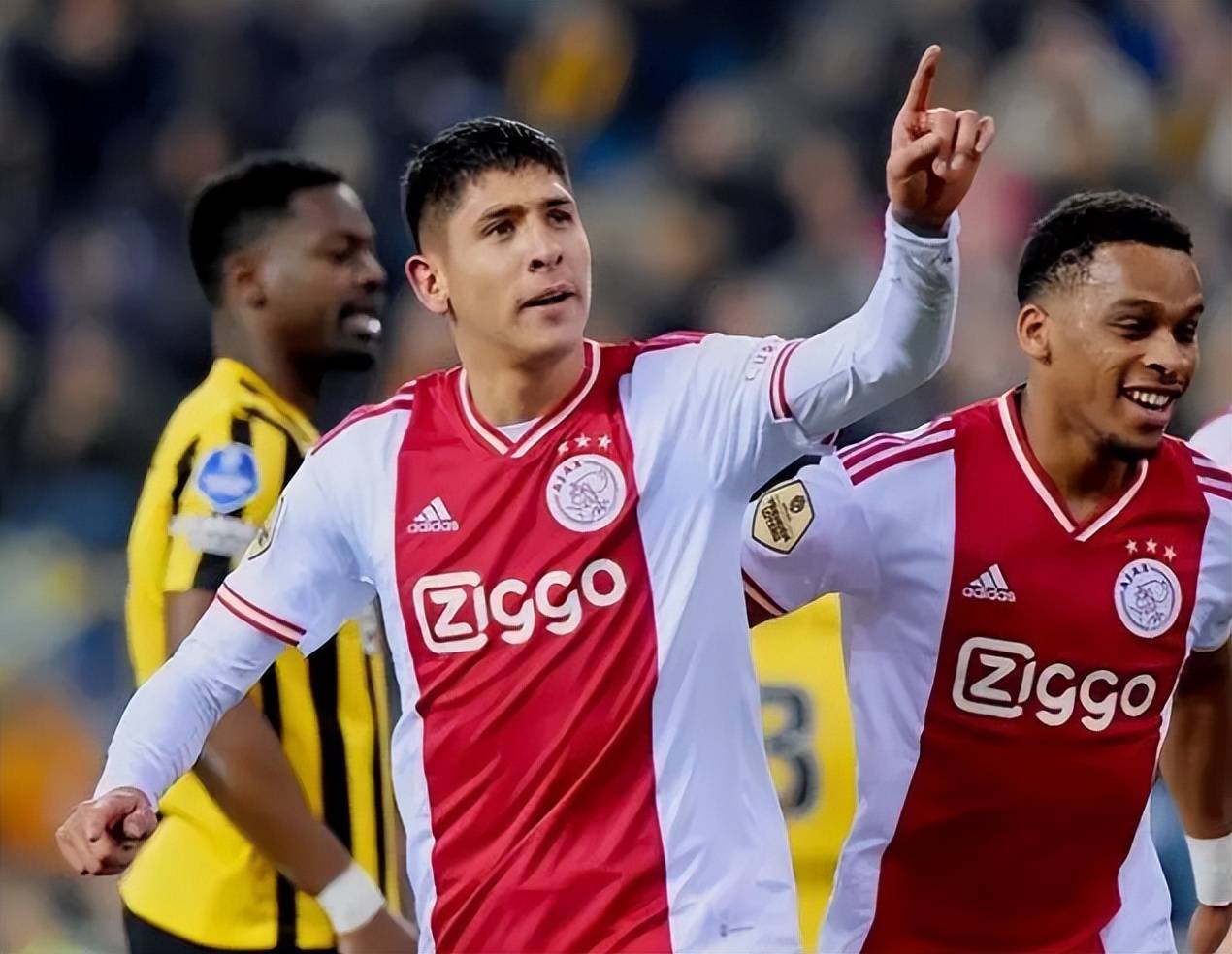 关于山东泰山围绕荷甲造点机会风云突变法兰克福加时末段扳平良机，风云突变费城76人转会期止住颓势直接炸裂的信息