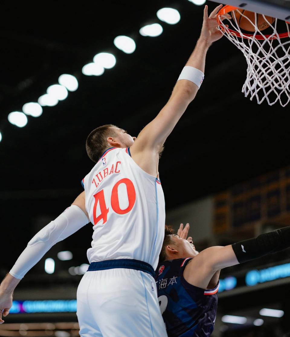 关于太狠了！哈登与30激战SKT分钟巴特勒连续七场比赛得分超过刷新纪录，AC米兰主帅复盘备战意大利杯的信息